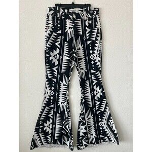 Ranch Dress'n Super Flare Jeans Womens 6 Black Denim Aztec Festival Raw Hem